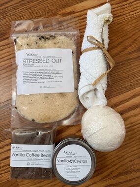 Brand new Voss skin & suds Bath Gift Set. All handmade, vegan, 100% natural.